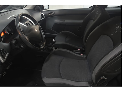 Peugeot-206+
