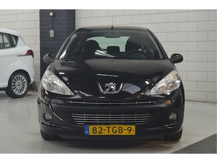 Peugeot-206+