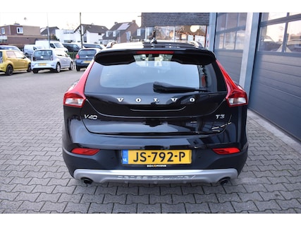 Volvo-V40 Cross Country