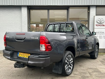 Toyota-Hilux