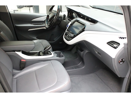 Opel-Ampera-e