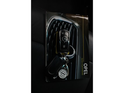 Opel-Ampera-e