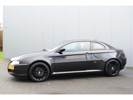 Alfa Romeo-GT