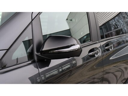 Mercedes-Benz-EQV
