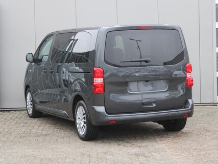 Peugeot-e-Traveller