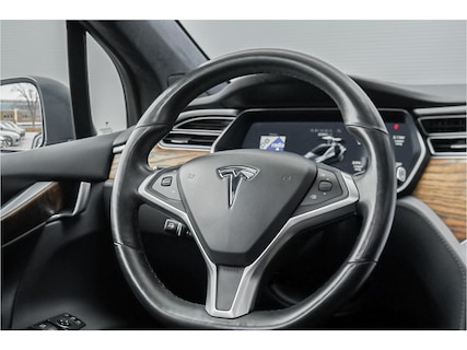 Tesla-Model X