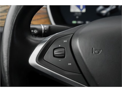 Tesla-Model X