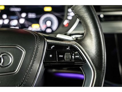 Audi-A8