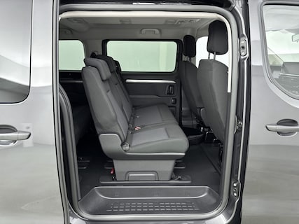 Peugeot-e-Traveller