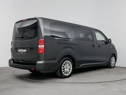 Peugeot-e-Traveller