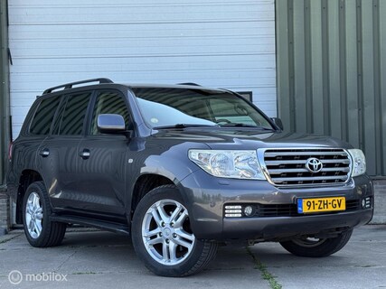 Toyota-Land Cruiser