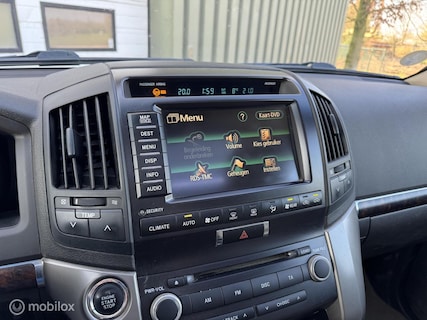 Toyota-Land Cruiser