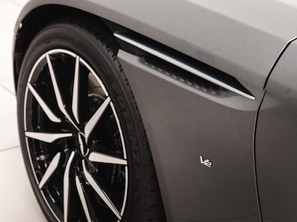 Aston Martin-DB11