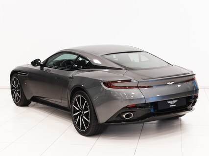 Aston Martin-DB11