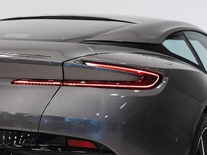 Aston Martin-DB11