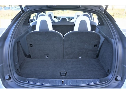 Tesla-Model X