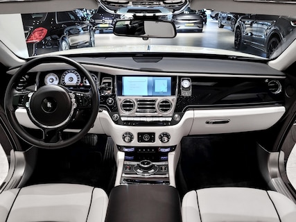 Rolls-Royce-Wraith