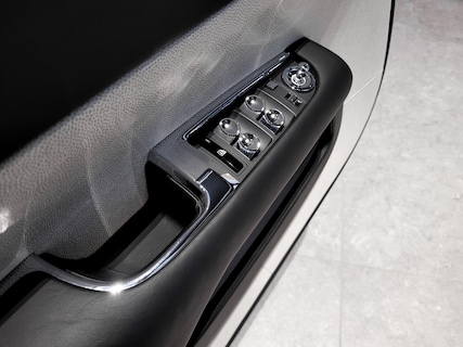 Rolls-Royce-Wraith