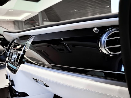 Rolls-Royce-Wraith