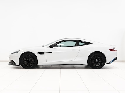 Aston Martin-Vanquish
