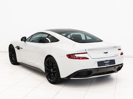 Aston Martin-Vanquish