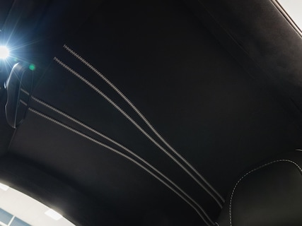 Aston Martin-Vanquish