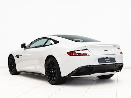 Aston Martin-Vanquish