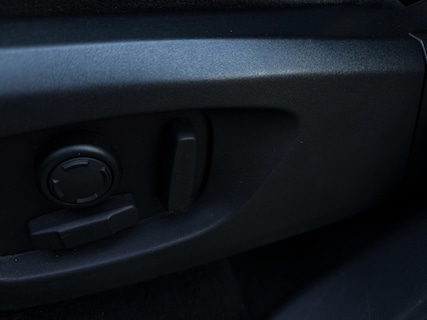 Land Rover-Discovery Sport