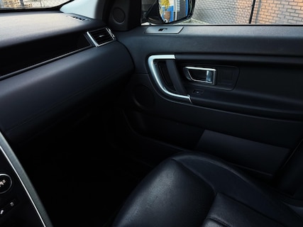 Land Rover-Discovery Sport