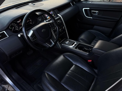 Land Rover-Discovery Sport