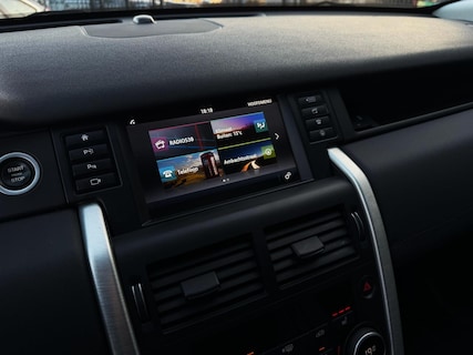 Land Rover-Discovery Sport