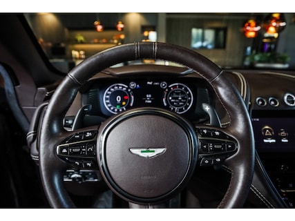Aston Martin-DBX