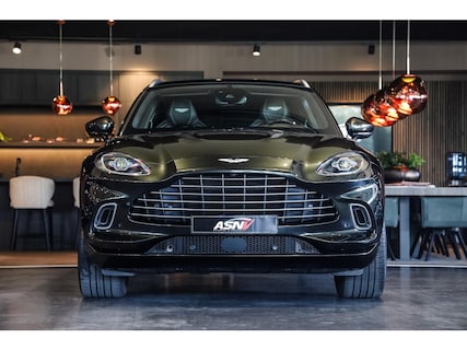 Aston Martin-DBX