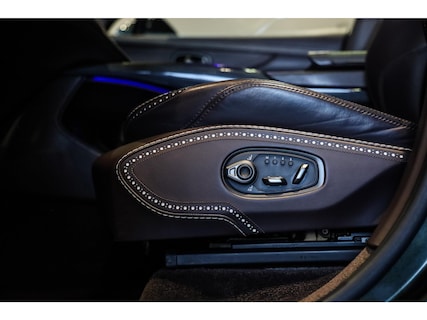 Aston Martin-DBX