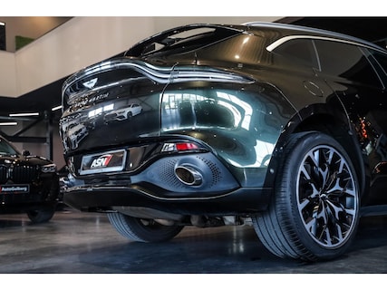 Aston Martin-DBX