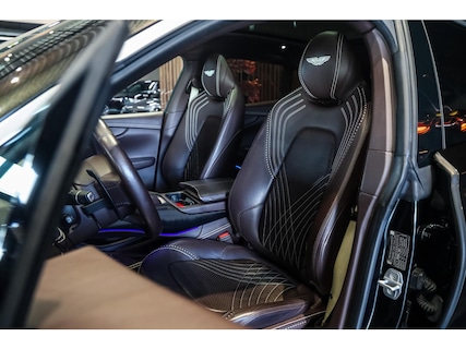 Aston Martin-DBX