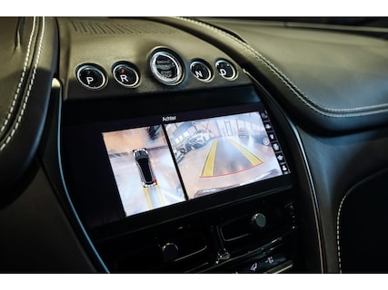 Aston Martin-DBX