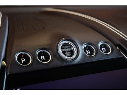 Aston Martin-DBX