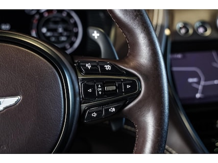 Aston Martin-DBX