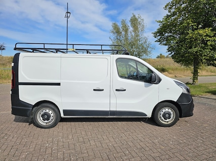 Nissan-NV300