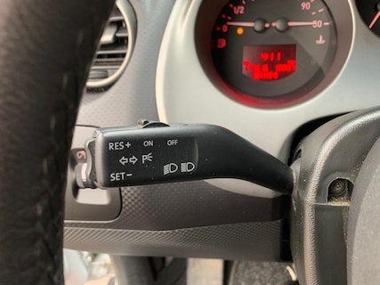 SEAT-Altea