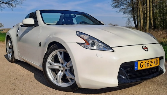 Nissan-370Z