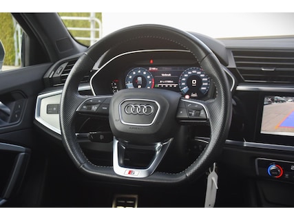 Audi-Q3 Sportback