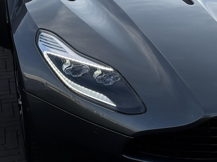 Aston Martin-DB11