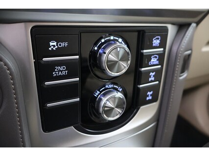 Toyota-Land Cruiser