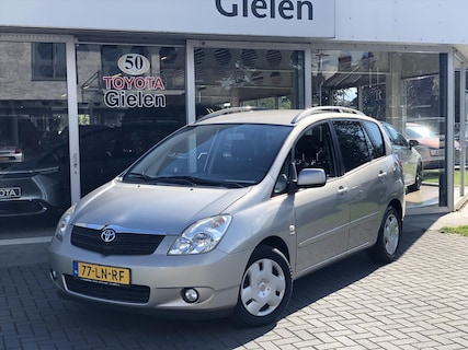 Toyota-Corolla Verso