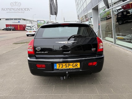 Chrysler-300C
