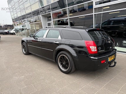 Chrysler-300C