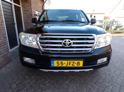 Toyota-Land Cruiser