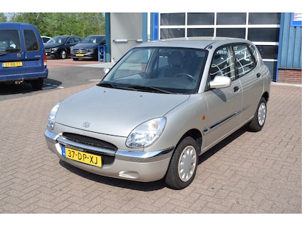 Daihatsu-Sirion